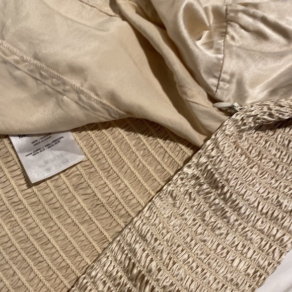 Reformation Roe top size 2 - Picture 5 of 5